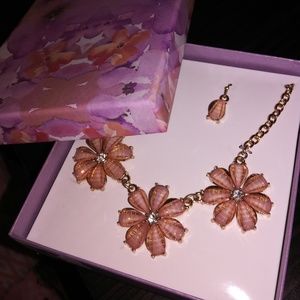 Necklace & earrings